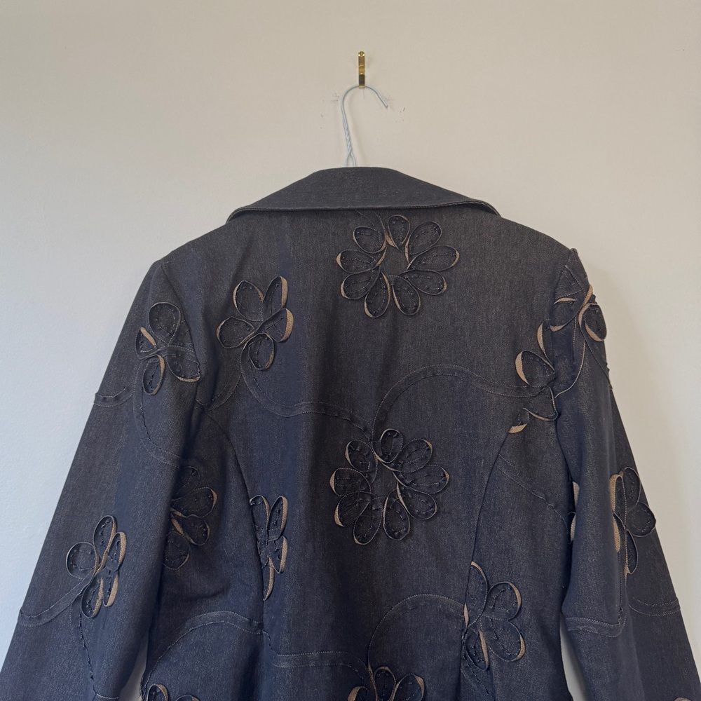 Vintage Embroidered Floral Blazer - Picture 6 of 6